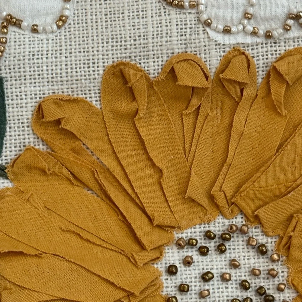 NWT Kohl's Embellished Burlap Sunflower Runner & Placemats Set